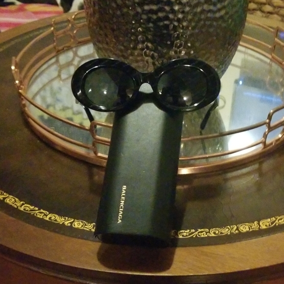 Sunglasses - Picture 1 of 5